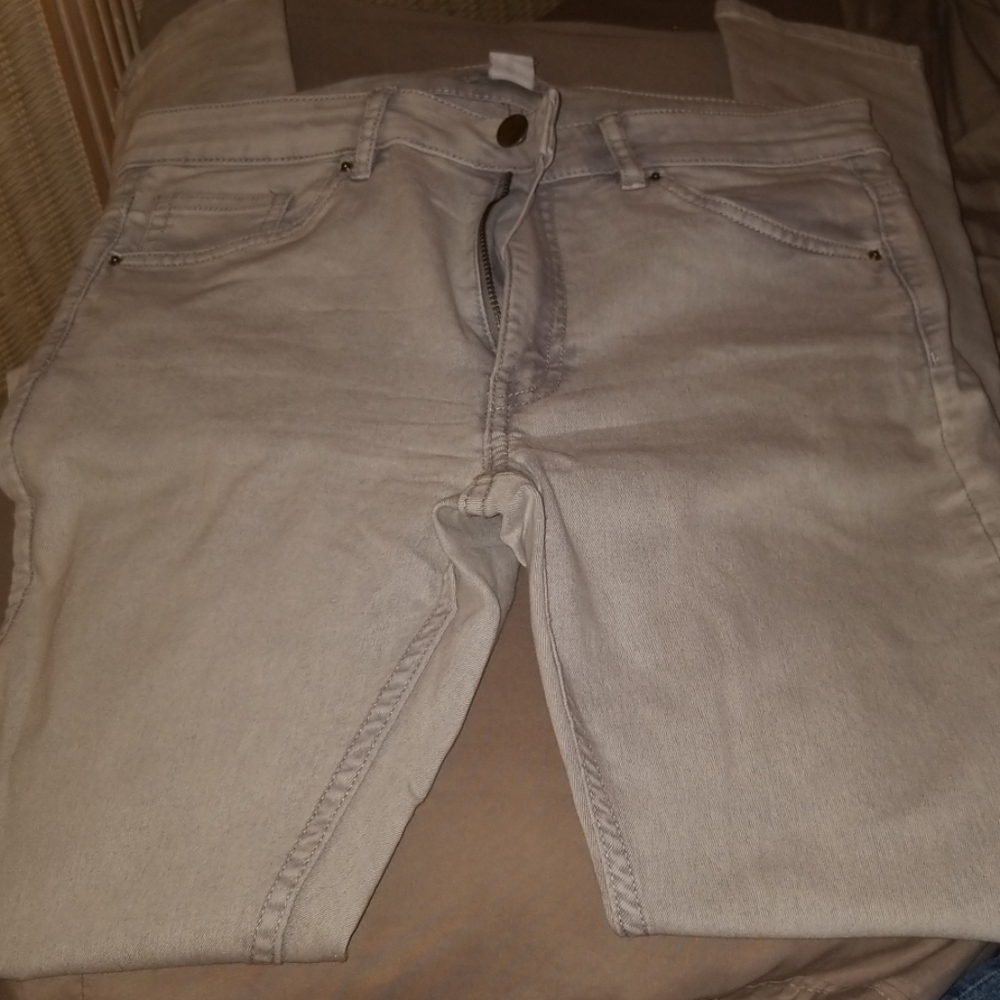 Light grey (gray) size 10 H&M skinny jeans